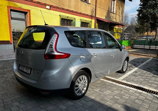 Renault Grand Scenic cena 14800 przebieg: 258450, rok produkcji 2010 z Sejny małe 137